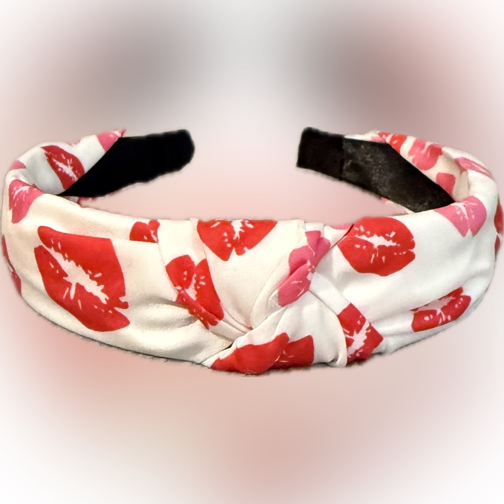 🏷️‼️5/$25🏷️‼️💋Stylish Red and Pink Lip Print Headband/NIP💋